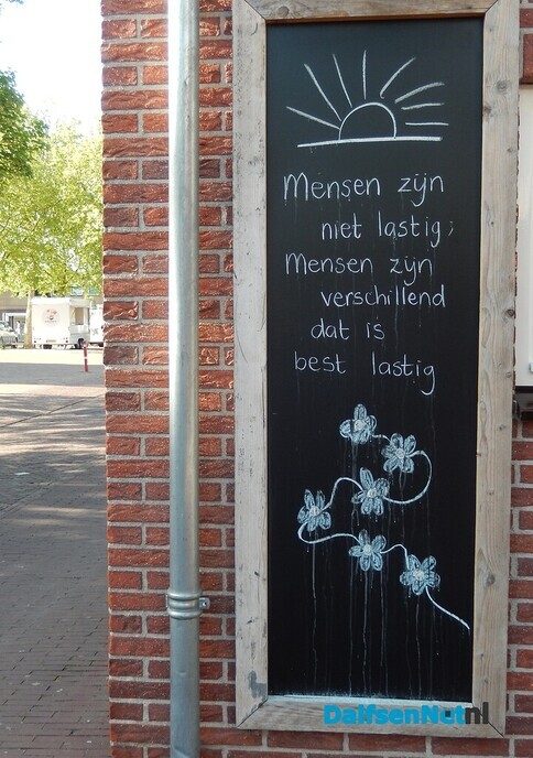 Nieuwe gevelspreuk - Foto: Willy
