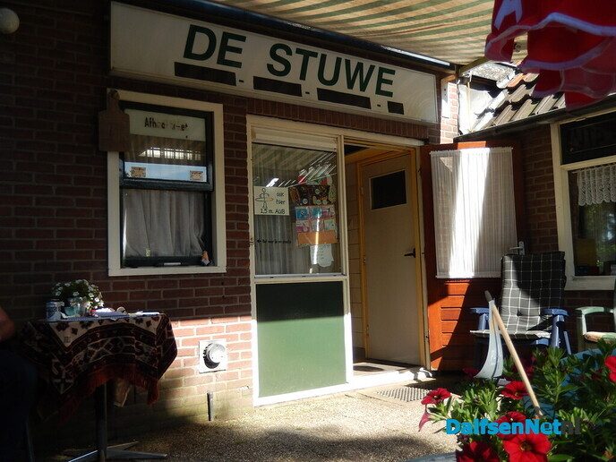 Water (en ijsjes) trekt enorm veel mensen naar Dalfsen - Foto: Willy