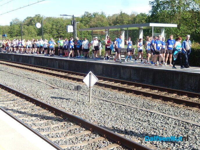 De meeste lopers zijn nu vertrokken per trein - Foto: Willy