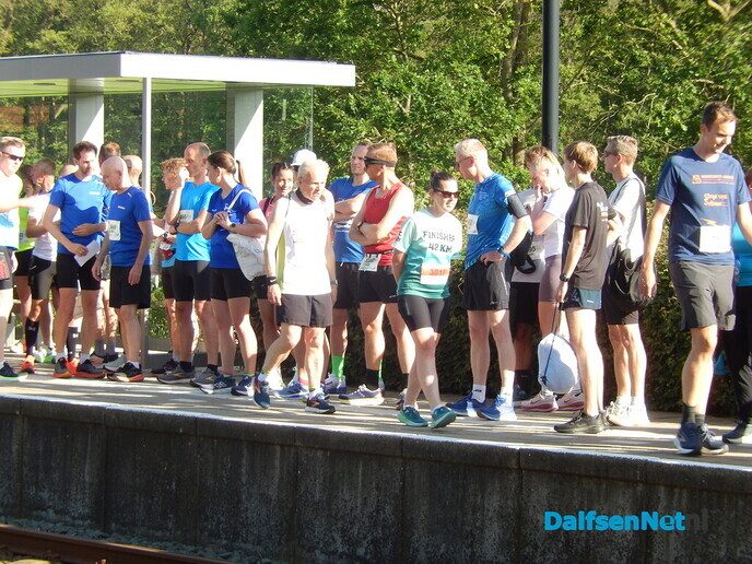 De meeste lopers zijn nu vertrokken per trein - Foto: Willy