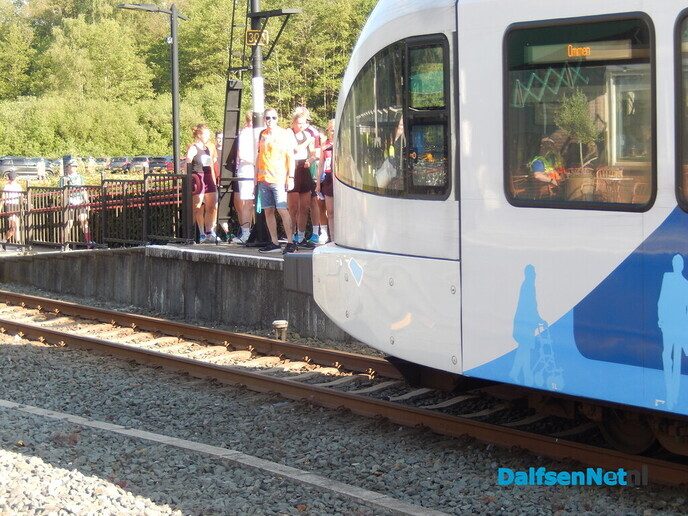 De meeste lopers zijn nu vertrokken per trein - Foto: Willy