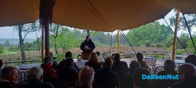 Natte dauwtrapwandeling op de Lemelerberg - Foto: Ingezonden foto