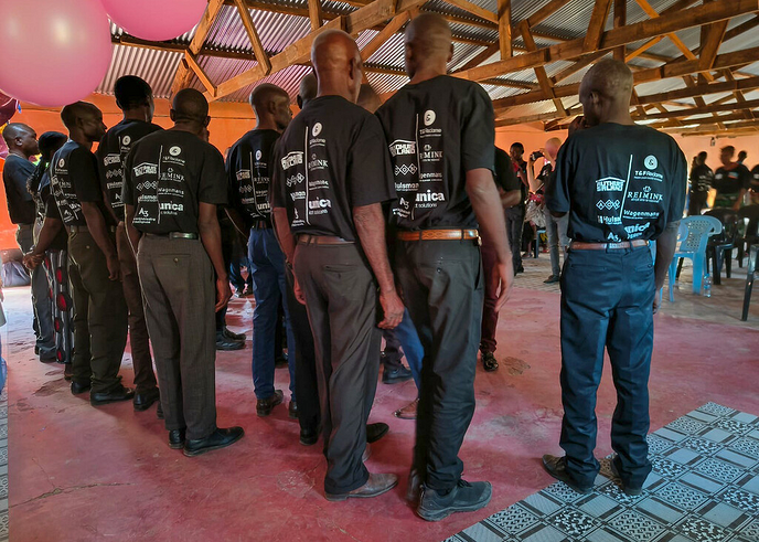 Shirts van Sukerbietenfestival worden gedragen in Zambia - Foto: Eigen geleverde foto