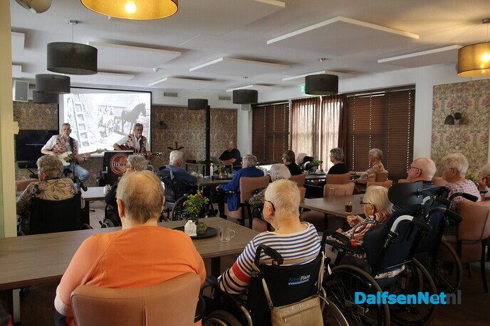 Tiz-Nix kreeg applaus en was toch wel wat - Foto: Ingezonden foto