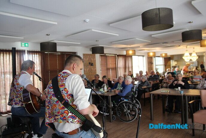 Tiz-Nix kreeg applaus en was toch wel wat - Foto: Ingezonden foto