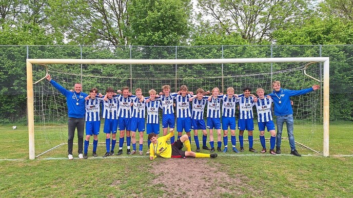 USV JO17-1 kampioen