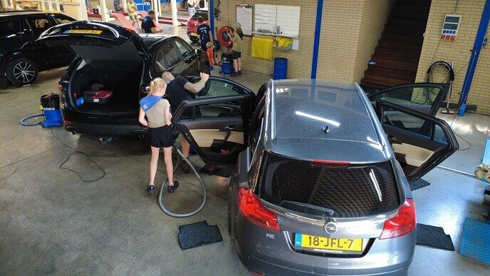 Autowasactie scouting Dalfsen opnieuw groot succes