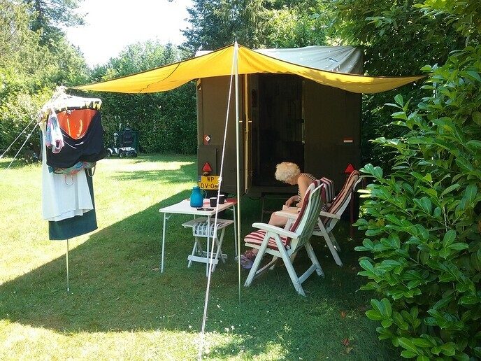 Bijzondere combinaties op een bijzondere camping - Foto: Anton van de Stuwe