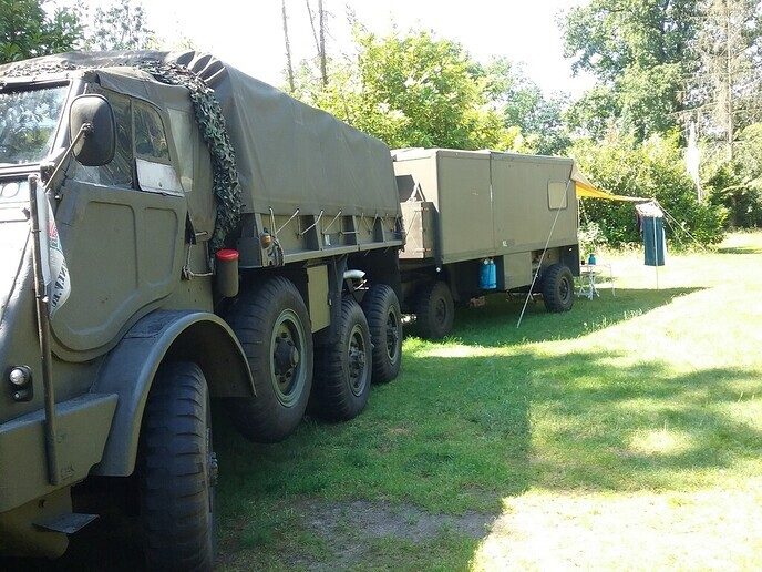 Bijzondere combinaties op een bijzondere camping - Foto: Anton van de Stuwe