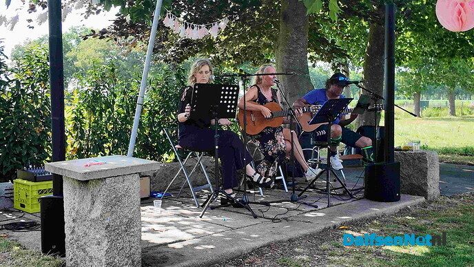 Geniet van Mooiweer of Ogen Dicht en anderen in Nieuwleusen - Foto: Ingezonden foto