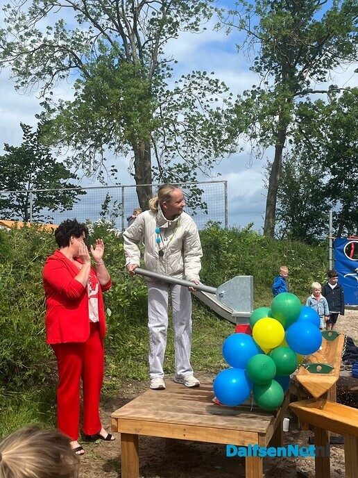 Opening groene plein CBS De Meele - Foto: Ingezonden foto