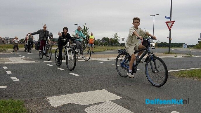 Dag drie van de Dalfser Fiets3daagse met veel foto’s. - Foto: Paul Scholten