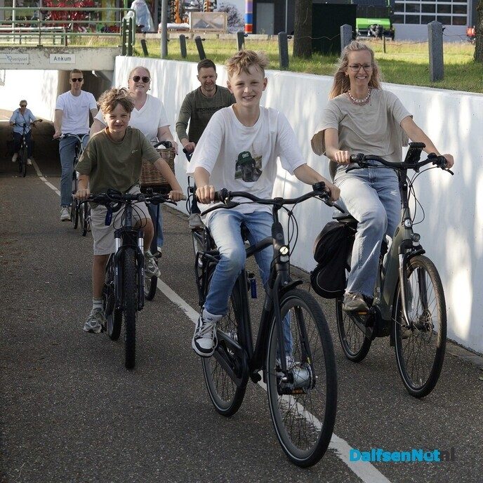 Dag 2 Dalfser Fiets3Daagse - Foto: Paul Scholten