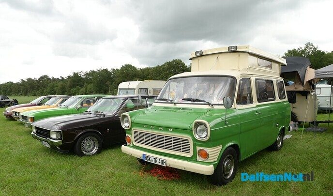 Ford Oldtimer Treffen trekt liefhebbers naar Dalfsen - Foto: Johan Bokma