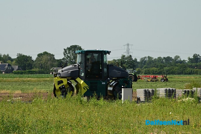 Asfalt voor bouwstraten De Koele II aangebracht - Foto: Johan Bokma