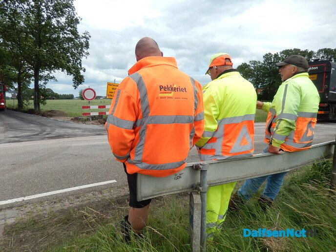 Laatste hand aan de Kortersweg - Foto: Willy