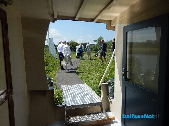 Gezellige rondvaart voor deelnemers en vrijwilligers van De Zonnebloem - Foto: Willy