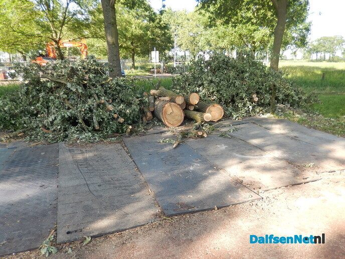 Uitbreiding fietsenstalling station schiet lekker op - Foto: Willy