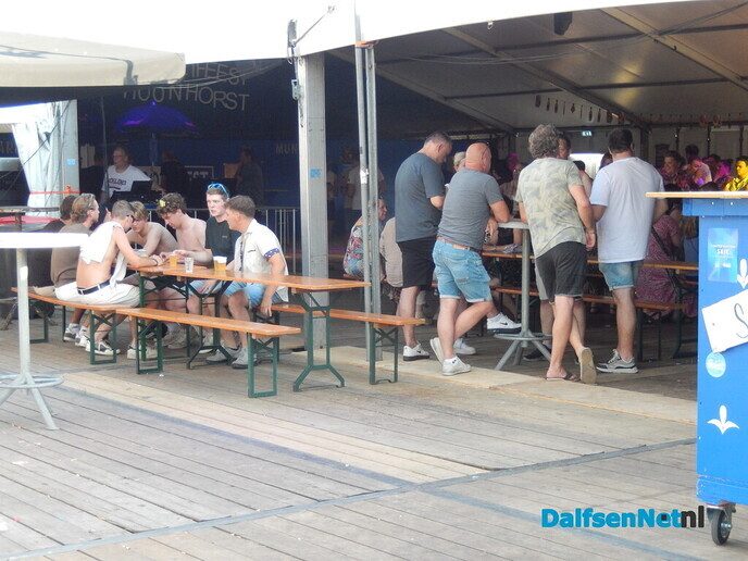 Het sproeifeest is echt begonnen - Foto: Willy