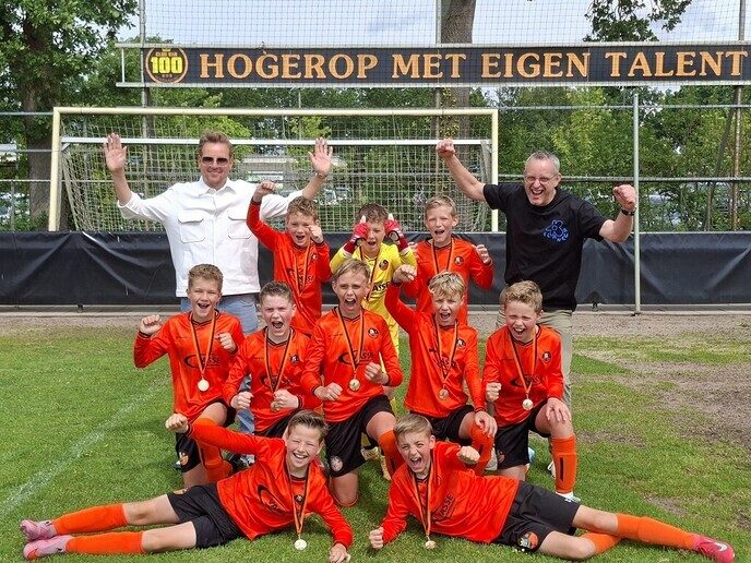S.V. Nieuwleusen JO11-1 kampioen 1e klasse - Foto: Ingezonden foto