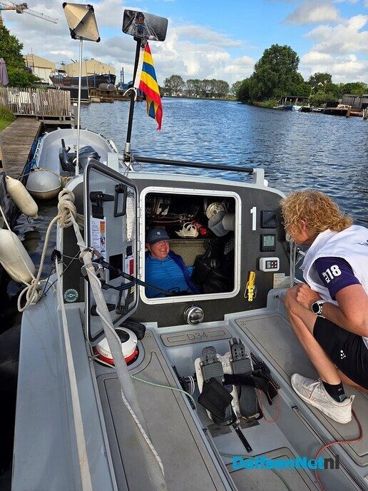 Twee burgemeesters stappen aan boord bij Grannies on Waves - Foto: Ingezonden foto