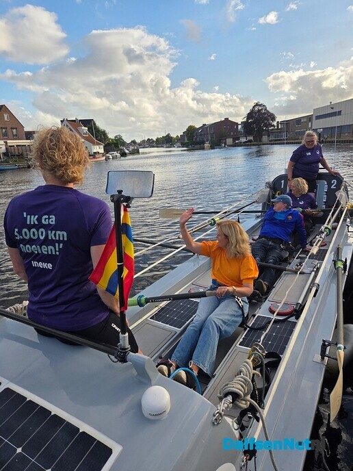 Twee burgemeesters stappen aan boord bij Grannies on Waves - Foto: Ingezonden foto