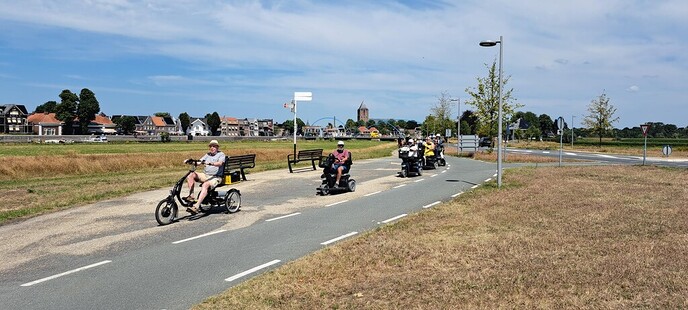 Scootmobieltocht - Foto: Ingezonden foto
