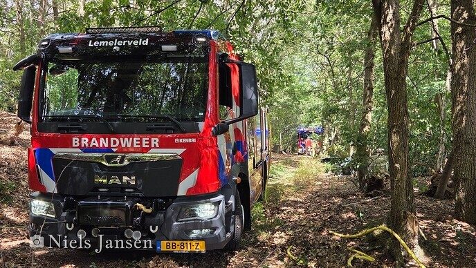 Meer over de buitenbrand Stoevenweg - Foto: Niels Jansen