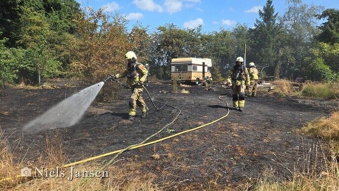 Meer over de buitenbrand Stoevenweg - Foto: Niels Jansen