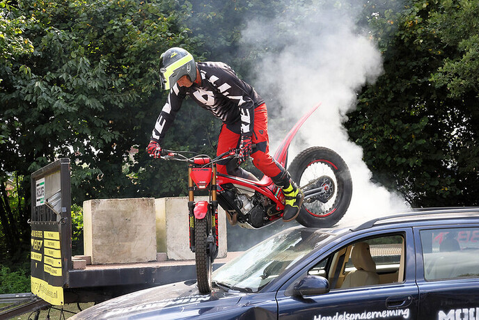 Trial Motor Demo