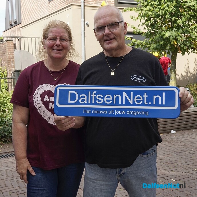 Bordje DalfsenNet op tweede Blauwe Bogen Dag - Foto: Paul Scholten