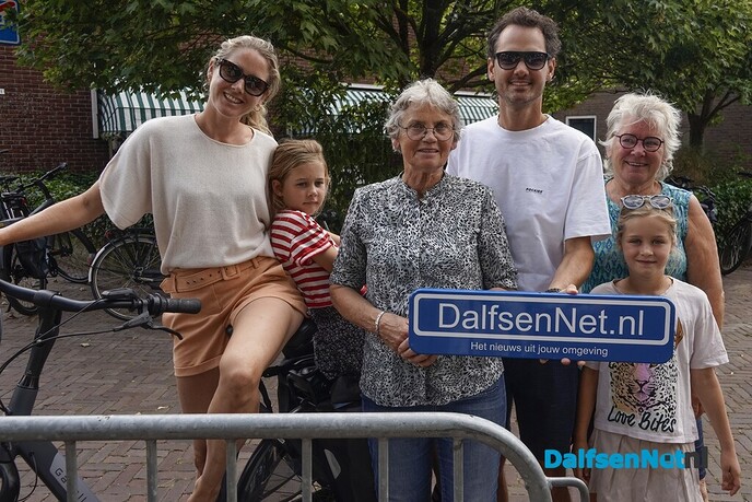 Bordje DalfsenNet op tweede Blauwe Bogen Dag - Foto: Paul Scholten