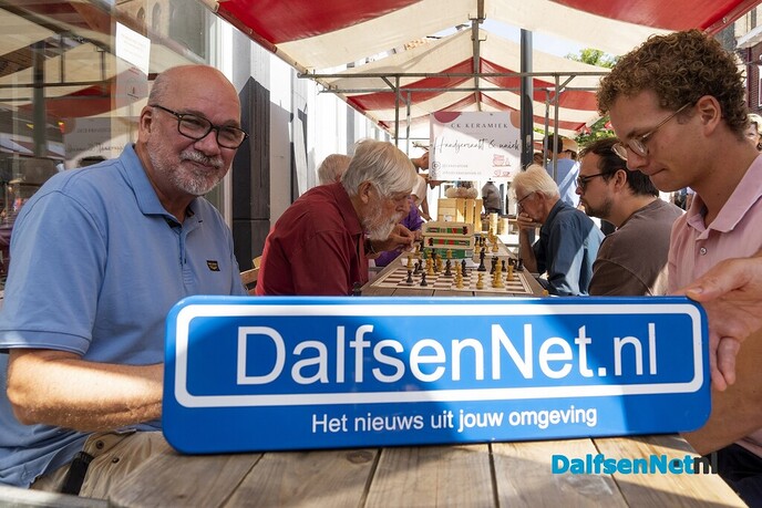Bordje DalfsenNet op tweede Blauwe Bogen Dag - Foto: Paul Scholten