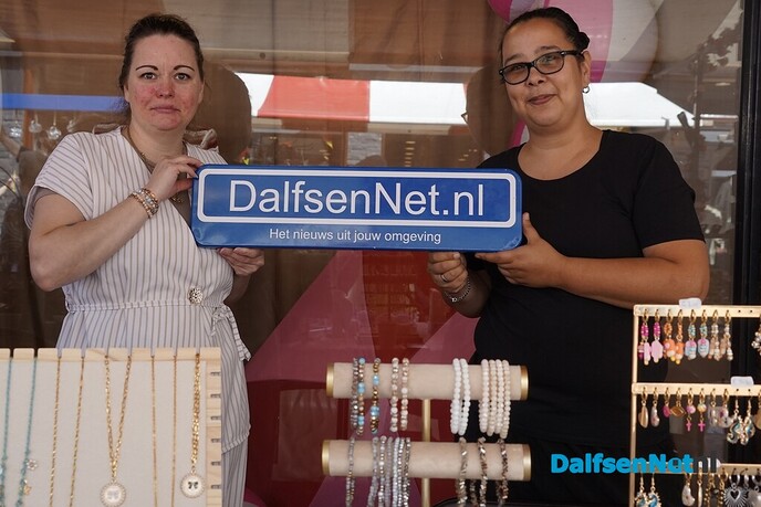 Bordje DalfsenNet op tweede Blauwe Bogen Dag - Foto: Paul Scholten