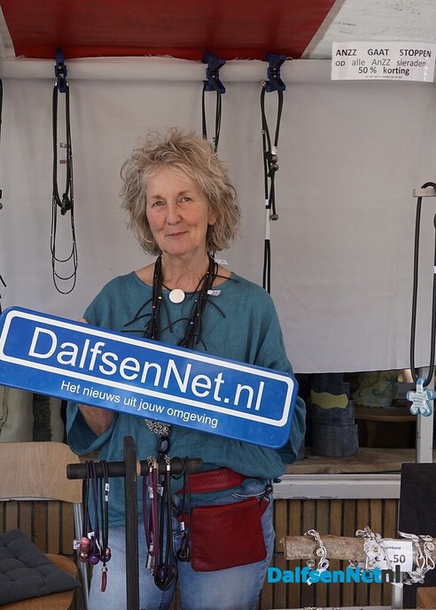 Bordje DalfsenNet op tweede Blauwe Bogen Dag - Foto: Paul Scholten