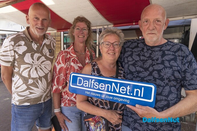 Bordje DalfsenNet op tweede Blauwe Bogen Dag - Foto: Paul Scholten