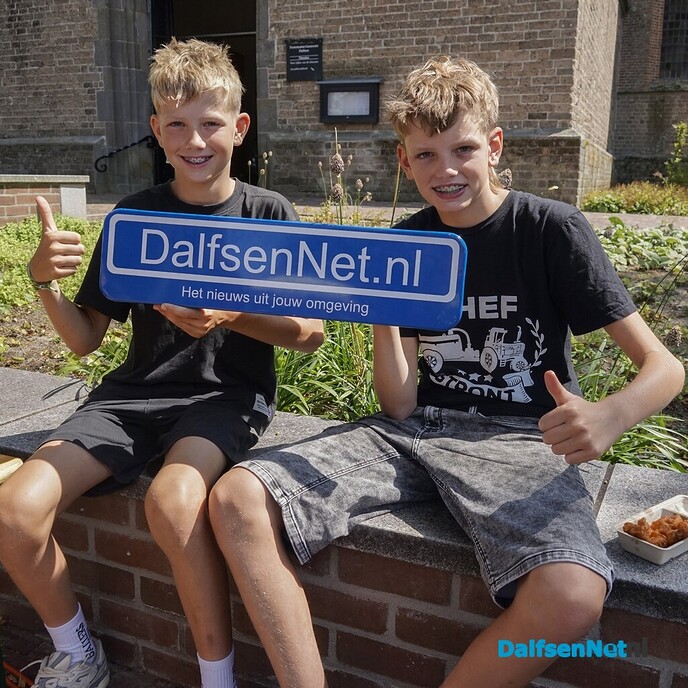 Bordje DalfsenNet op tweede Blauwe Bogen Dag - Foto: Paul Scholten
