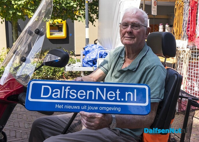 Bordje DalfsenNet op tweede Blauwe Bogen Dag - Foto: Paul Scholten
