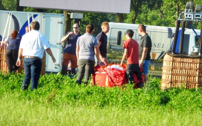 Femmie was op het ballonnenfeestje is Staphorst: nou feestje? - Foto: Femmie Smink