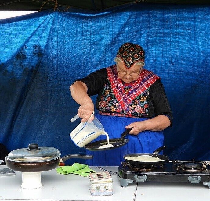 Pannenkoeken eten bij het roggemaaien (Deel 2) - Foto: Femmie Smink