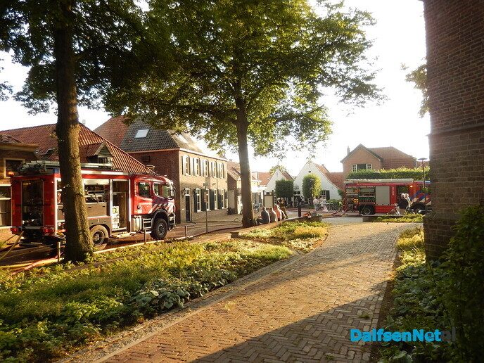 Veel rook uit voormalig Chinees restaurant aan Kerkplein - Foto: Willy