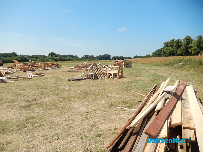 Herman heeft de grootste schik op zijn shovel - Foto: Willy