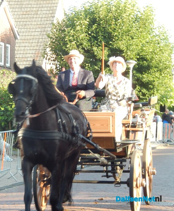Ringsteken in Lemelerveld weer een supergezellige happening - Foto: Willy
