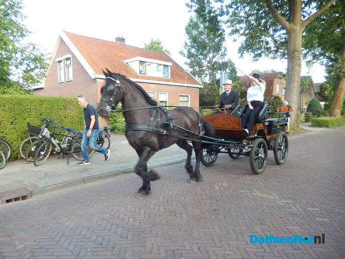 Ringsteken in Lemelerveld weer een supergezellige happening - Foto: Willy