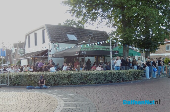Ringsteken in Lemelerveld weer een supergezellige happening - Foto: Willy