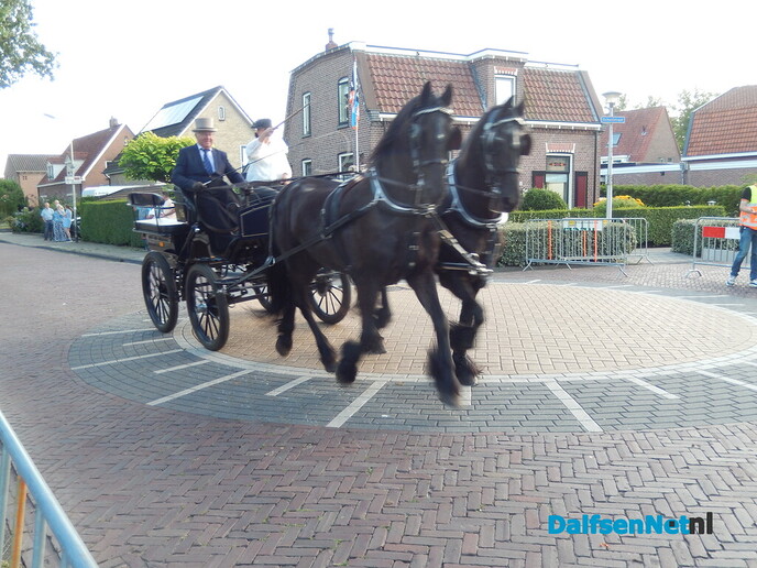 Ringsteken in Lemelerveld weer een supergezellige happening - Foto: Willy