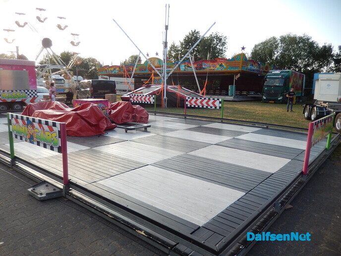 Morgen gaat de kermis ook beginnen - Foto: Willy