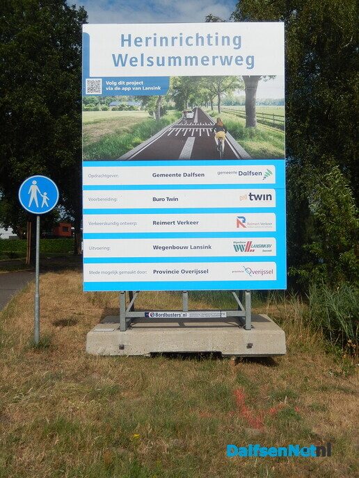 Er wordt volop gewerkt aan de Welsummerweg - Foto: Willy