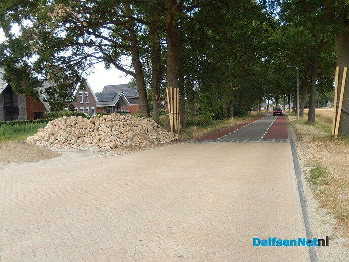 Er wordt volop gewerkt aan de Welsummerweg - Foto: Willy