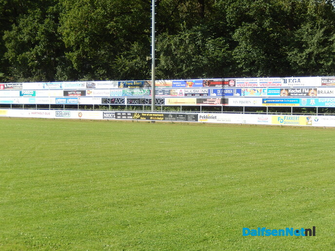 Voetbalveld en sportprak Hoonhorst - Foto: Willy